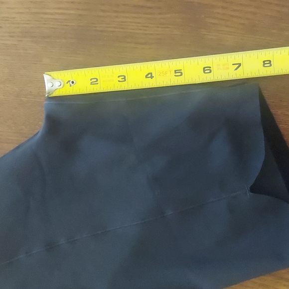 Nike - Picture 11 of 14